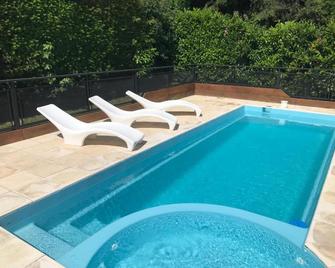 Complejo Quillaipe Apart Suite - Bariloche - Piscina