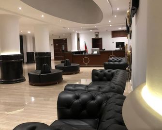 Hotel Franco Yaounde - Yaoundé - Lobby