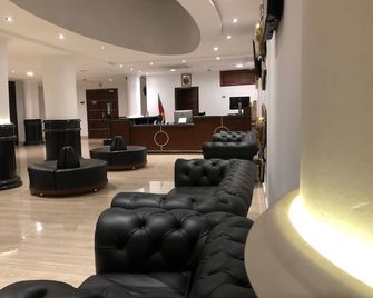 Hotel Franco Yaounde - Yaoundé - Lobby
