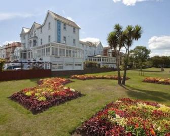 Marine Hotel - Paignton - Building