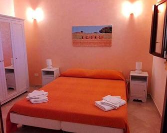 Il Poggetto Marzamemi B&B - Marzamemi - Camera da letto