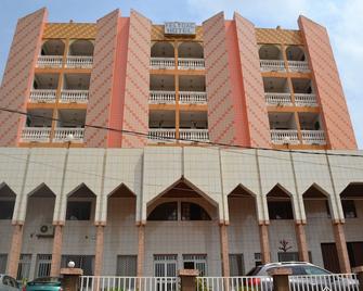 Felydac Hotel - Yaoundé - Gebäude