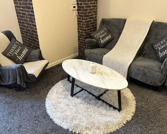 Central Glasgow Apartment - Sleeps 2 & Kitchen - Glasgow - Olohuone