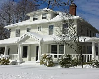North Fork Guest House - Cutchogue - Building