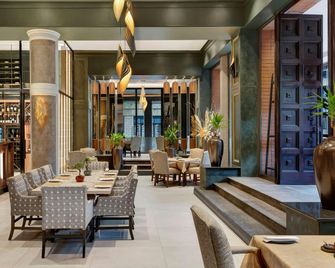 African Pride Melrose Arch Autograph Collection - Johannesburg - Ravintola