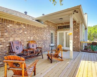 1 Mi to Stillhouse Hollow Lake: Texas Family Home - Belton - Патіо