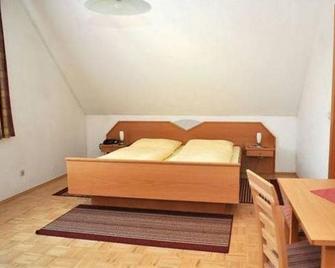 Gästehaus Freitag - Sankt Georgen - Bedroom