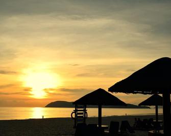 홀리데이 빌라 비치 리조트 & 스파 랑카위 - 랑카위 - 해변