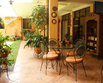 Hotel La Posada del Angel - סן סלבדור - פטיו