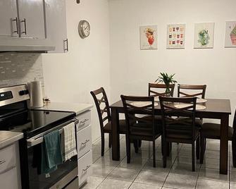 La Casita Verde in Cupey - Villa with Pool/Hot Tub - San Juan - Dining room