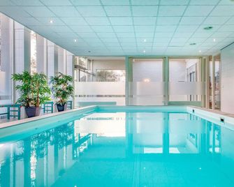 Beautiful Apartment In Schiermonnikoog - Schiermonnikoog - Piscina