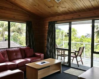 Bounty Motel - Paihia - Living room