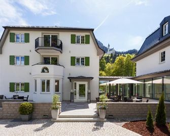 Villa Ludwig Suite Hotel - Швангау - Будівля