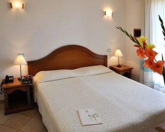 Le Anfore Hotel - Villasimius - Bedroom