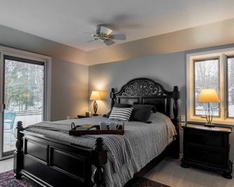 Waterfront Escape at the Tip of Door County - Ellison Bay - Habitación