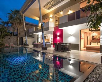 Chic Villa Kloua With Private Pool, 3br, Close To Bcis - Chalong - Pileta