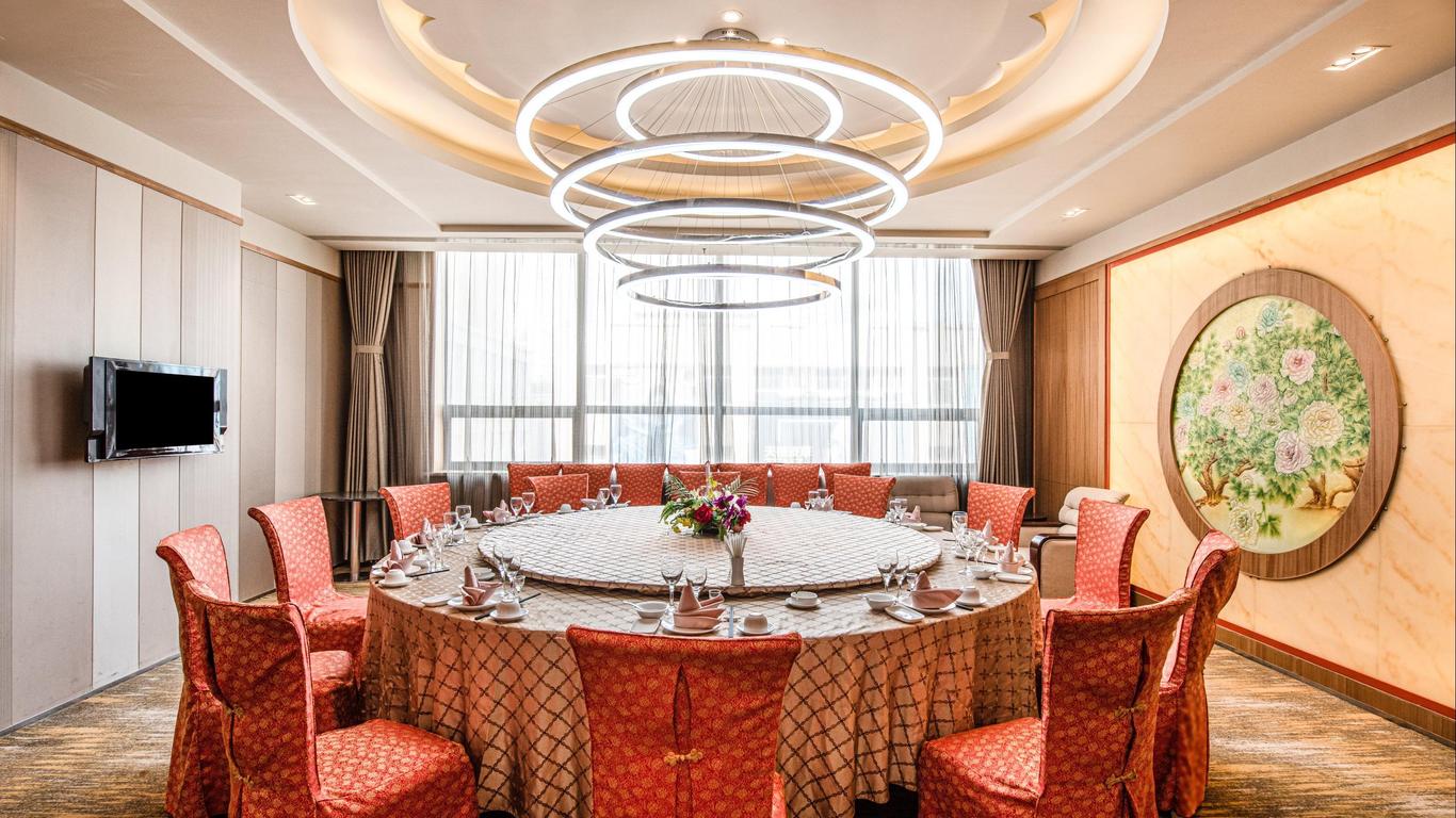 Holiday Inn Express Dalian City Center By IHG