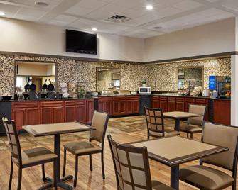 Best Western Plus Milwaukee Airport Hotel & Conference Center - Milwaukee - Ravintola