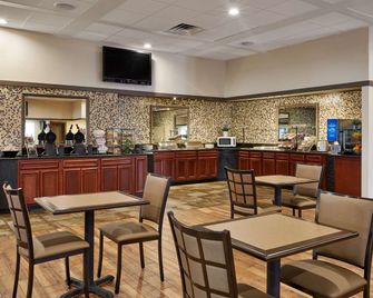 Best Western Plus Milwaukee Airport Hotel & Conference Center - מילווקי - מסעדה