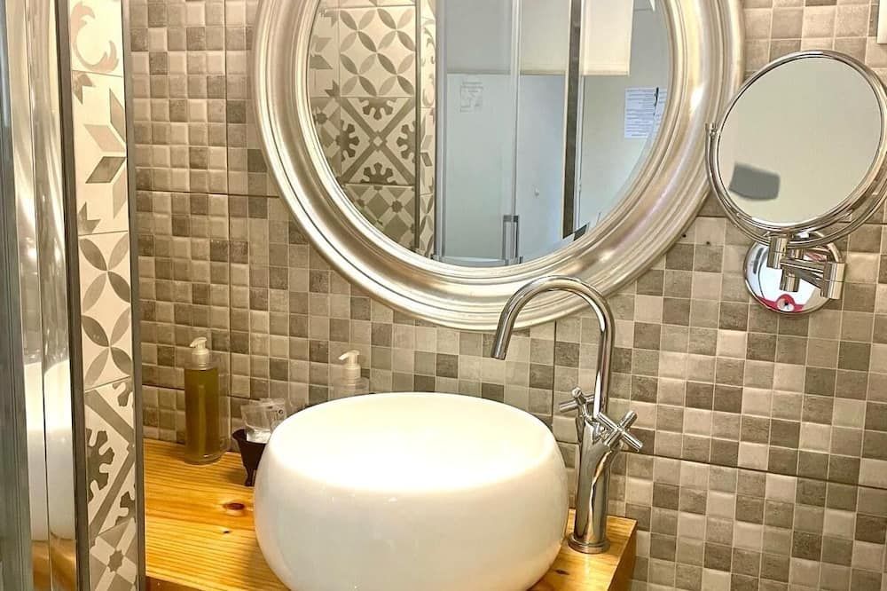 Hotel Boutique Torre Barcelona thumbnail 3