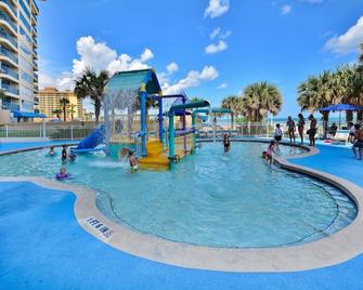 Ocean Walk Collection by Sunlit VR - Daytona Beach - Svømmebasseng