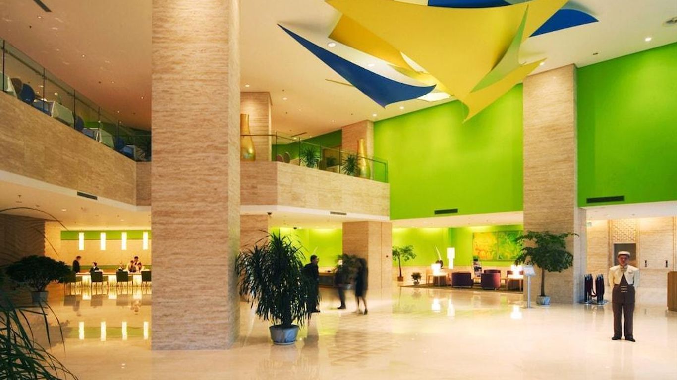 Weihai Haiyue Jianguo Hotel