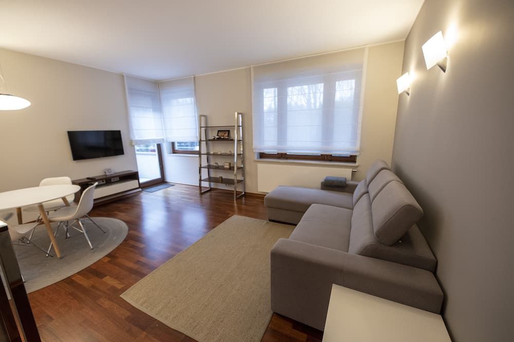 فيكتوس أبارتامنتي - بايكا - سوبوت - غرفة معيشة