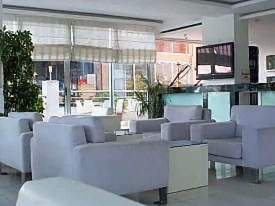 بيرالماري هوتل