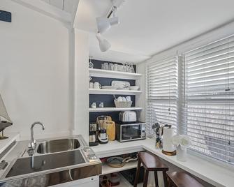 Riptides ~stylish Studio Located In A Central Location Near All The Action! - Key West - Küche