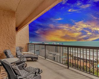 Penthouse Luxury Oceanfront Condo 3 Bedrooms 3 Bathrooms Ocean Dunes Tower 1 Unit 4155 - Myrtle Beach - Balcony