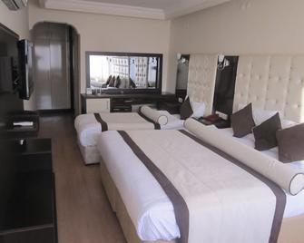 Alican 1 Hotel - Izmir - Schlafzimmer