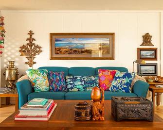 The Green Cottage, A Romantic Waterfront Get-Away For Two, On Morro Bay - Los Osos - Living room