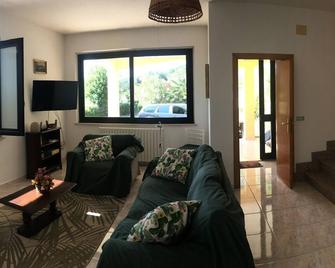 Villa In The Countryside Just Steps From The Sea - Cupra Marittima - Soggiorno