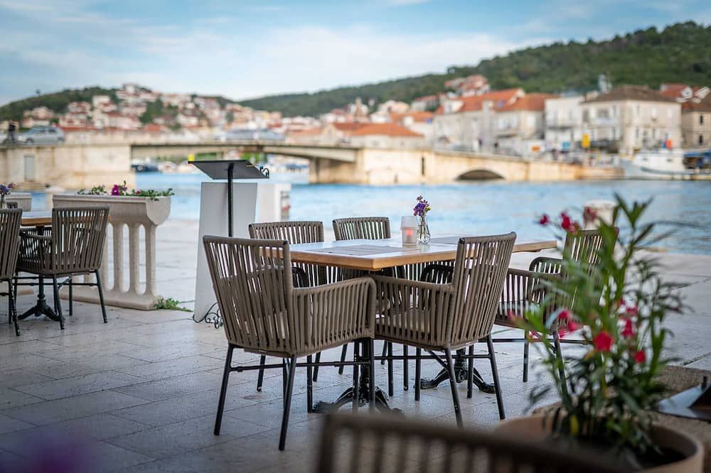 Villa Meri - טרוגיר - מרפסת