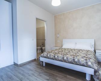 La Postale - San Salvo - Schlafzimmer