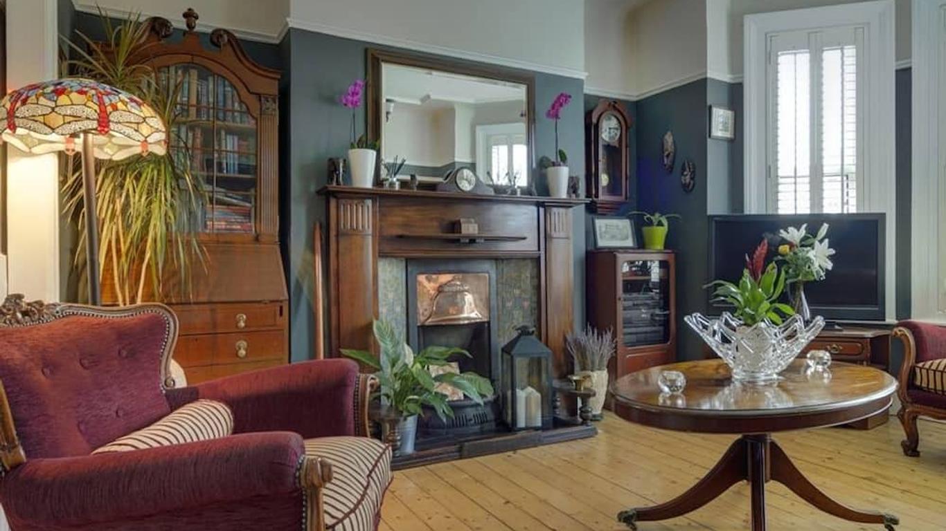 Avoca House B&B