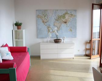 Attico Sabbia D'oro - V Apartments - Gallipoli - Wohnzimmer