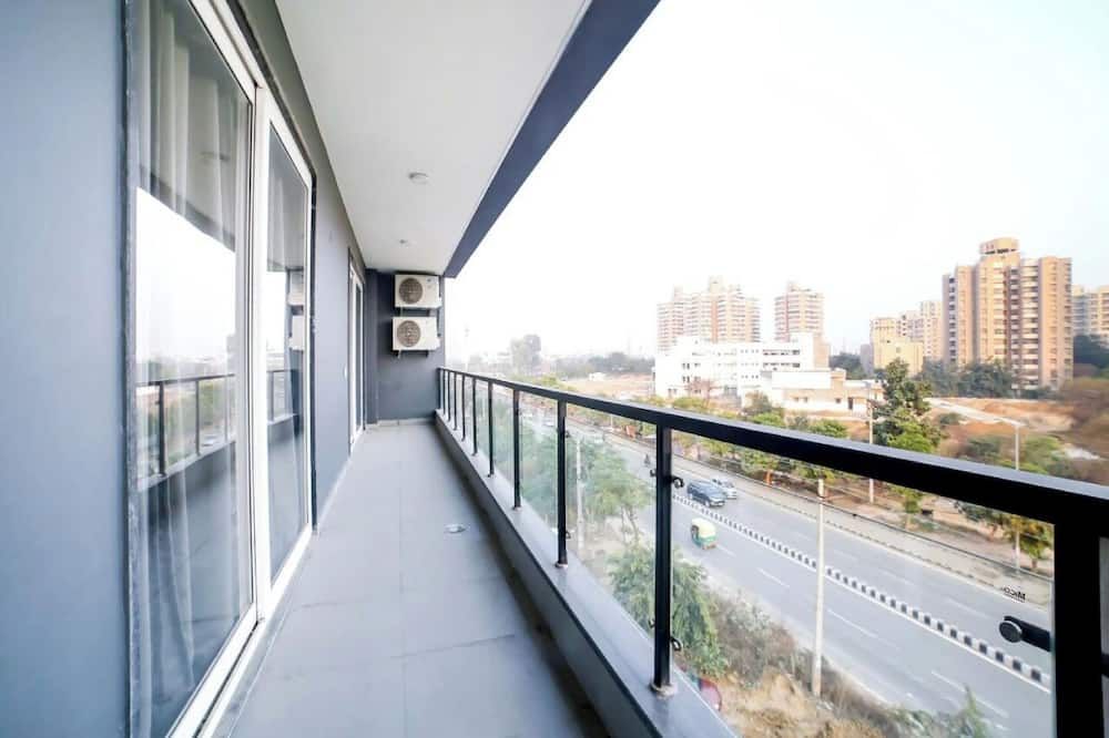 Flora Residency thumbnail 3