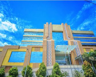 Manna Hotel Pematangsiantar - Pematangsiantar - Building