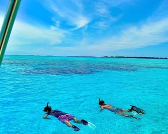 Oceana Inn Maldives - Kudahuvadhoo