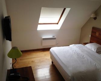 Hotel Colmar Vignes Eguisheim - Eguisheim - Bedroom