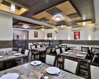 Hotel Narayan Inn - Dwārka - Ресторан