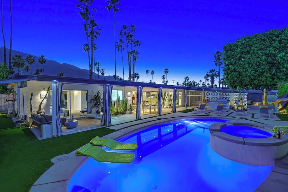 Deepwell Dream Home - Modern Luxury, Close to Everything, Amazing Location - פאלם ספירנגס - בריכה