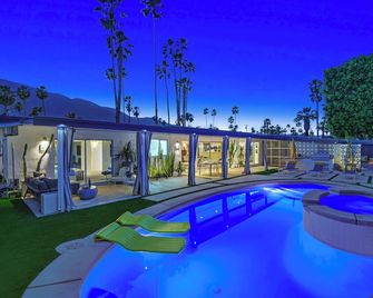 Deepwell Dream Home - Modern Luxury, Close to Everything, Amazing Location - Palm Springs - Pool