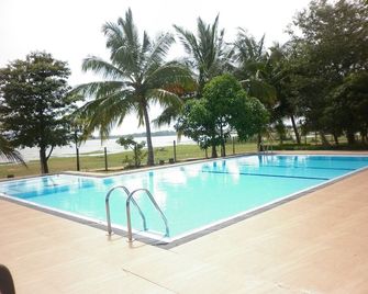 Wila Safari Hotel - Yala - Piscina