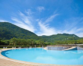 Toyugi Hot Spring Resorts & Spa - Beinan Township - Piscina