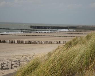 Cozy living room for 2 people. with separate kitchen. - Westkapelle - Strand