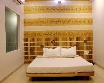 Hotel Vrinda - Latur - Bedroom