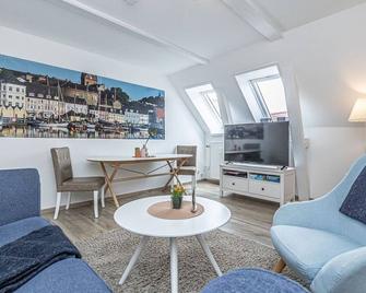 fewo1846 - Im Sonnenhof - komfortable 2-Zimmer-Wohnung im Stadtzentrum - Flensburg - Wohnzimmer