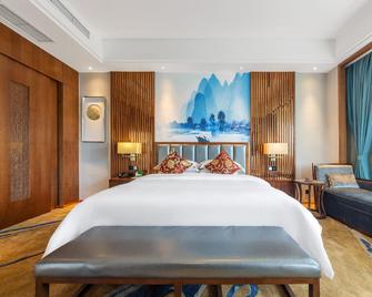 Lake International Hotel - Qianxinan - Bedroom